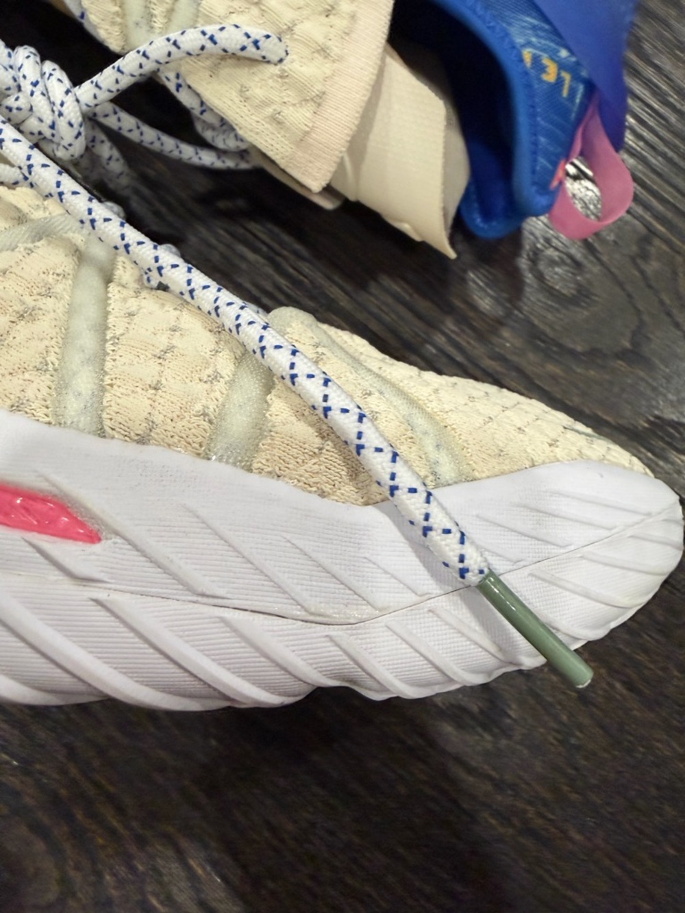 NIKE LEBRON 18 XVIII "LOS ANGELES BY DAY" LIGHT CREAM-PINK SZ 11.5 - Picture 3 of 14